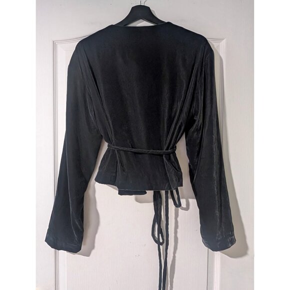 NEW Zara | Velvet Wrap Jacket - Picture 3 of 13